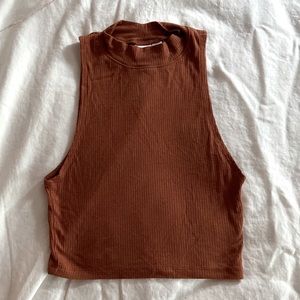 BP cropped tank top